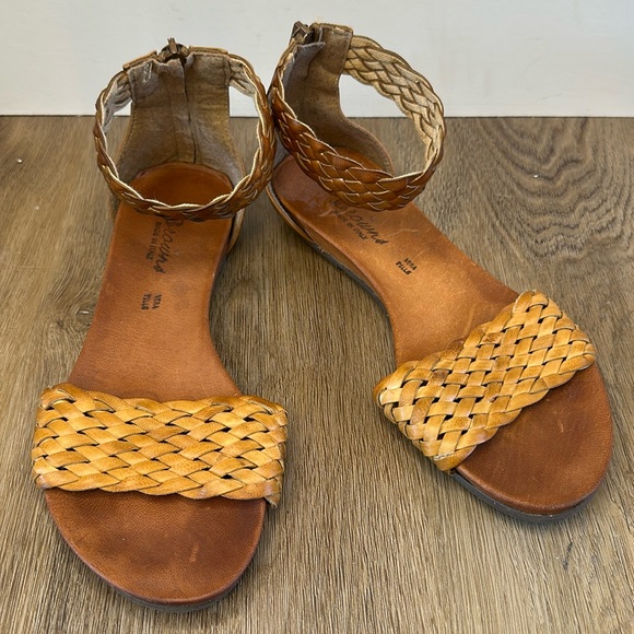 Browns Shoes - Leather Sandals Warm Tan Boho Woven Flat Sandals Size 36 (US 6) Summer BROWNS